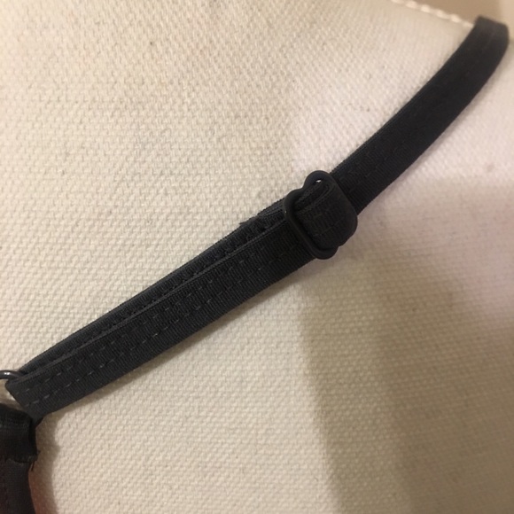 🆕💕Sports Bra💕 - Picture 5 of 5